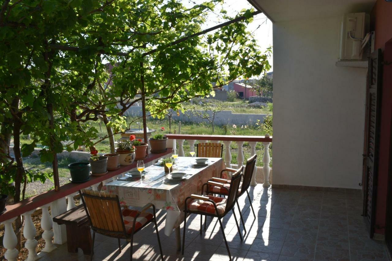 Ferienwohnung Mauro Ražanac Exterior foto